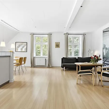 Sigerslevhus Stevns Klint * Store Heddinge